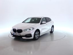 2021 BMW Serie 1 118i berlina con portón 103kW 5P manual, Gasolina 140 cv